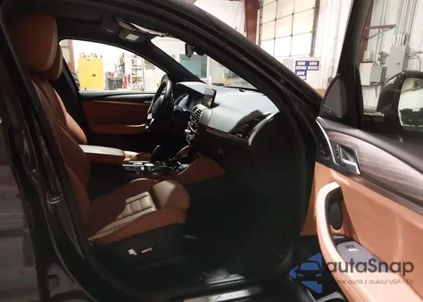 2021 BMW X4 xDrive30I z USA, uszkodzony, nr VIN 5UX2V1C04M9D87148